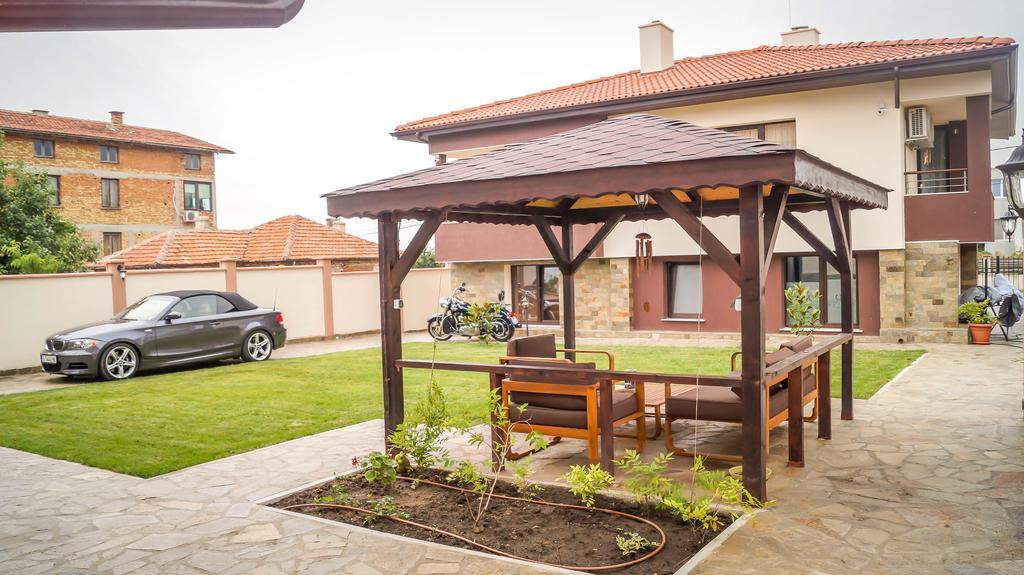 Guest House Meridi Priseltsi Екстер'єр фото